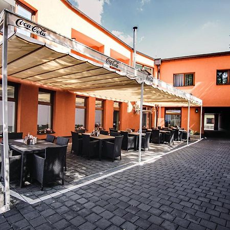 Hotel U Kostela Modřice Kültér fotó